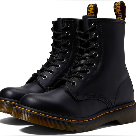 Dr. Martens Shoes Brand New 46 Smooth Leather Lace Up Doc Martens